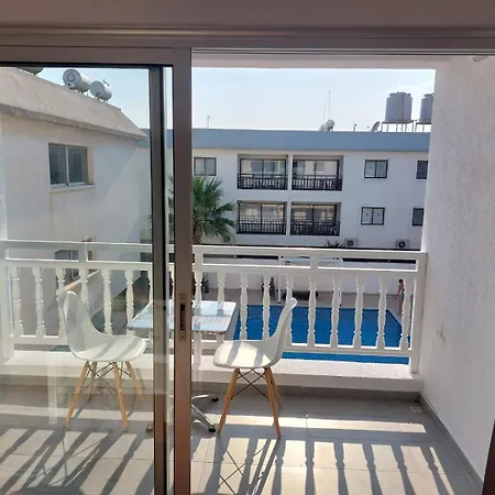 דירה Sunny Breeze *